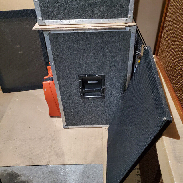 Speaker Cabinets for 15" Drivers Pair in Speakers in Ottawa - Image 3
