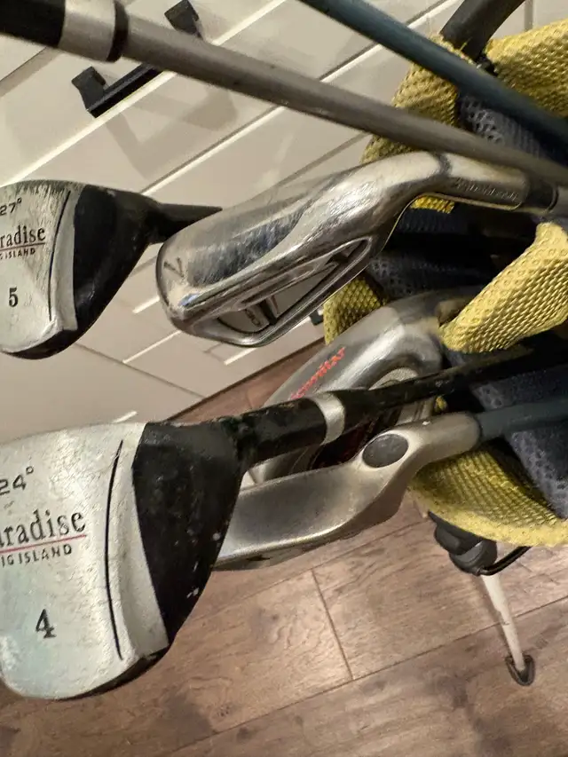 women’s right handed golf clubs and bag  in Golf in Guelph - Image 8