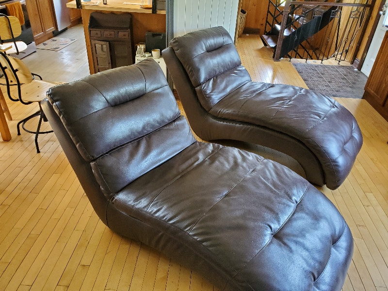 Deux divans "Chaise lounge" pour la lecture Sofas et futons