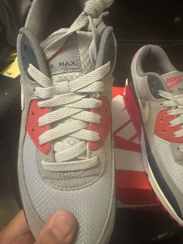 Nike Air Max 90 - Size 9.5  in Men's Shoes in City of Toronto - Image 6