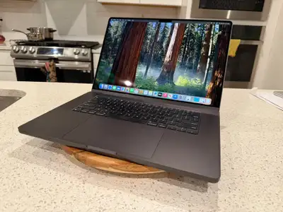 2024 MacBook Pro 16 inch M4 Pro 24GB RAM 512GB SSD ✅ WARRANTY! ✅, View more