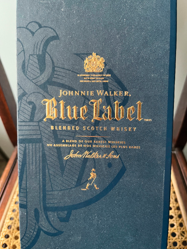 Vintage Johnnie Walker Blue Label Box in Arts & Collectibles in City of Toronto - Image 2