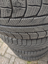 -4 pneus hiver Michelin Latitude X-Ice 235-60R18 comme neufs