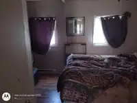 Lg.bedroom in mobile home for rent