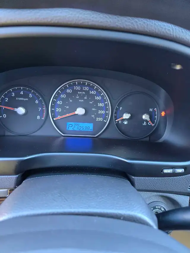 2010 Hyundai Santa fe AWD in Cars & Trucks in Thunder Bay - Image 9
