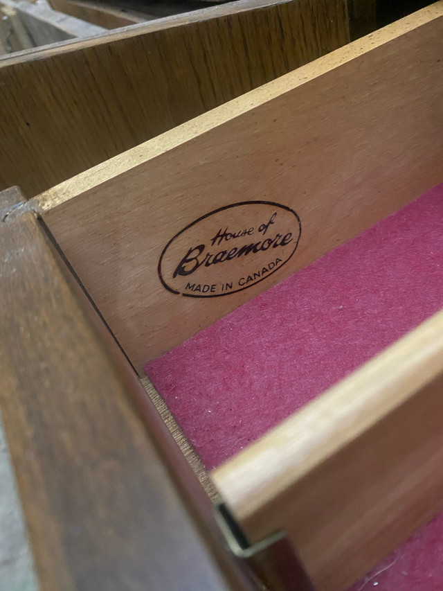 China cabinet in Hutches & Display Cabinets in St. Catharines - Image 2