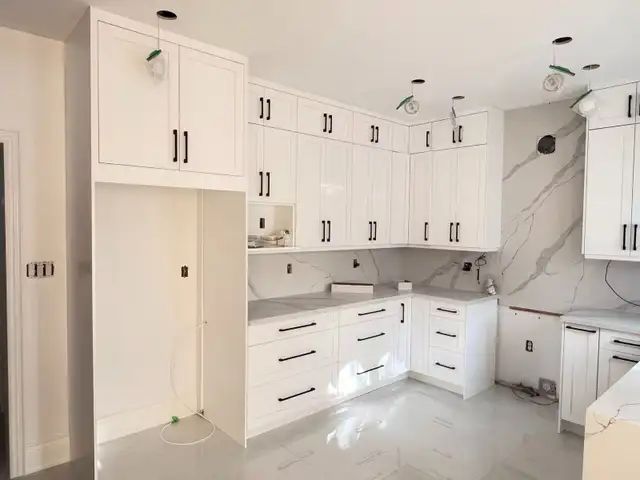 Blowing out! Ready to assemble kitchen and bathroom cabinets in Cabinets & Countertops in Markham / York Region - Image 6