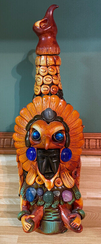 Très belle bouteille décorative « tête d’aigle » dans Art et objets de collection  à Trois-Rivières