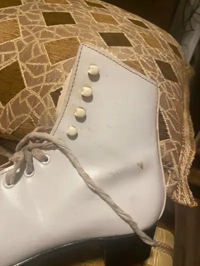 SLM Figure Skates, View more