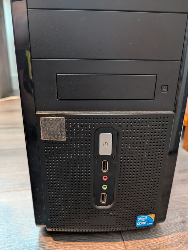 Gaming pc in Desktop Computers in Napanee - Image 2
