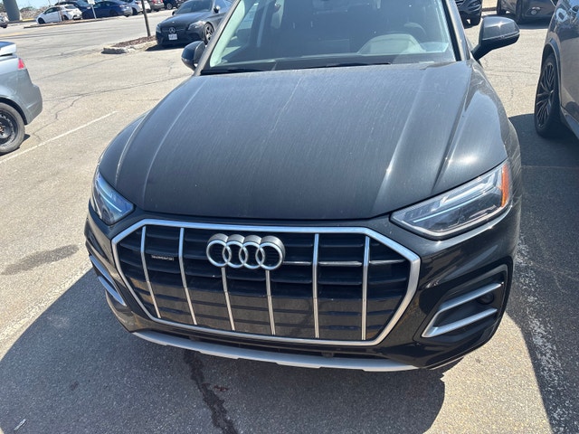Audi Q5 Komort 4 cylinder SI engine 2.0L