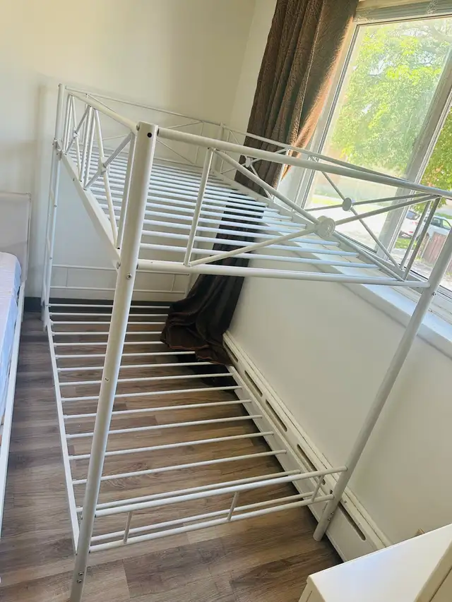 Twin Metal Bunk Bed