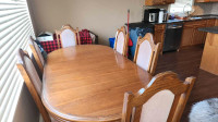 Beautiful solid wood table with 6 chairs