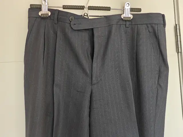 Moores Italy Blue Men Formal Wool Suit - Size 40 Jacket 34 Pants in Men's in Calgary - Image 10
