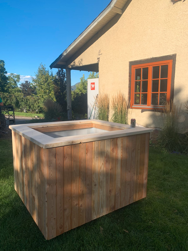 Custom built hot tub Hot Tubs & Pools Kelowna Kijiji