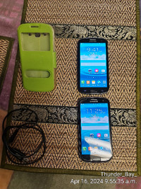 2 Samsung S III galaxy phones with case, charge cord