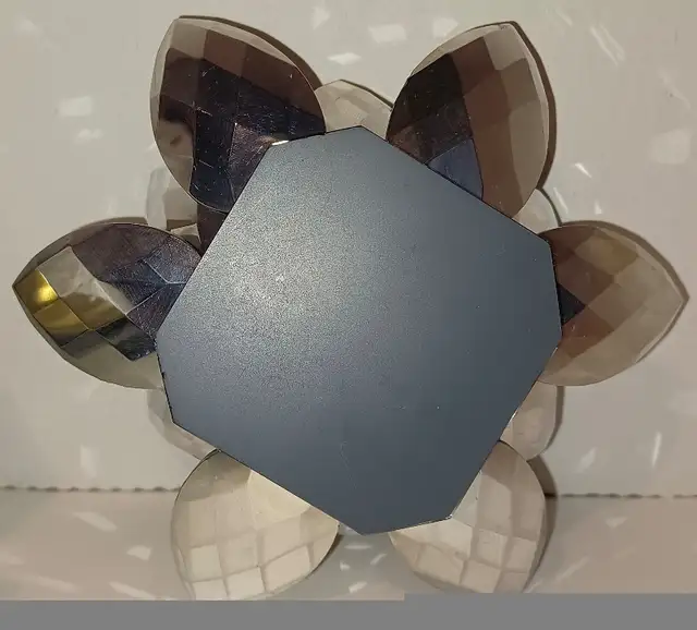 Lotus Mirrored Crystal Glass Votive Candle Holder w/Candle EX in Home Décor & Accents in City of Montréal - Image 10