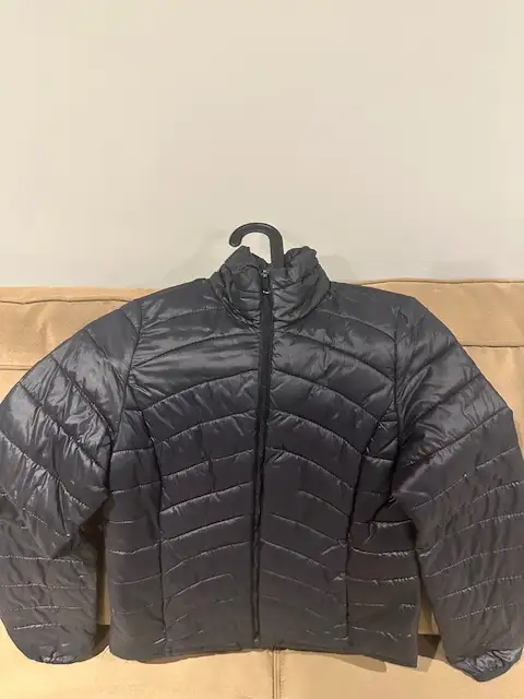 Old Navy Black Jacket - Women's XS in Women's - Tops & Outerwear in St. Catharines - Image 2