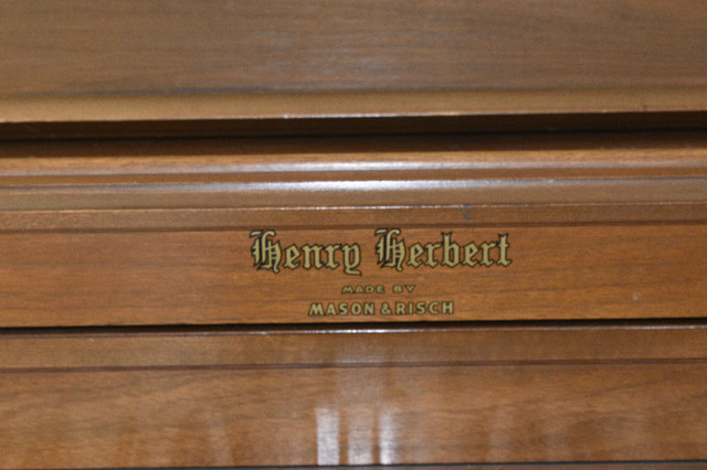 Henry Herbert Piano by Mason & Risch $400 OBO in Pianos & Keyboards in Mississauga / Peel Region - Image 3