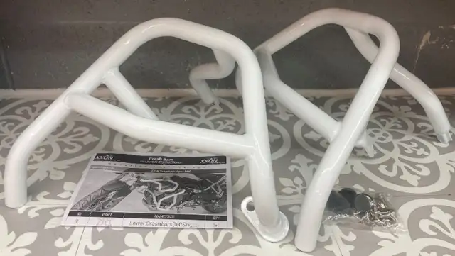 (NEW) Lower Crash Bar Engine Guard WHITE 20-23 Triumph Tiger 900 in Motorcycle Parts & Accessories in City of Toronto - Image 3
