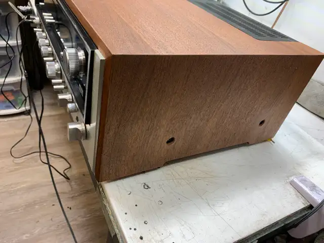 Sansui 9090 Stereo Receiver in Stereo Systems & Home Theatre in Markham / York Region - Image 8