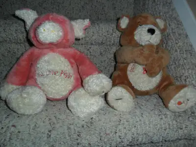 Plush "Pat a Cake" bear & " This Little Piggy" pig. Animation and voice. $10 each. Clean from smoke...