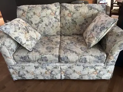 Free furniture, View more