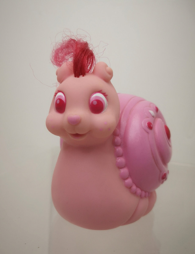 vintage Keypers Tonka toy coin bank 1980s Pink baby Snail Pearl in Arts & Collectibles in Moncton