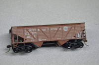 HO Scale Model Railroad Assorted Freight Cars Athearn and others