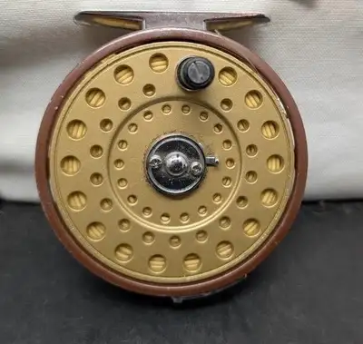 EAGLE CLAW FISHING FLY REEL - VINTAGE - USEABLE, View more