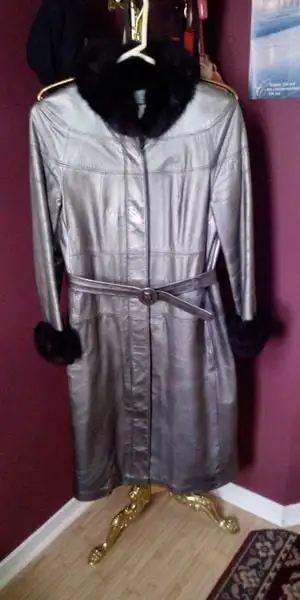 Manteau Cuir gris avec col et poignets en vison noir, View more