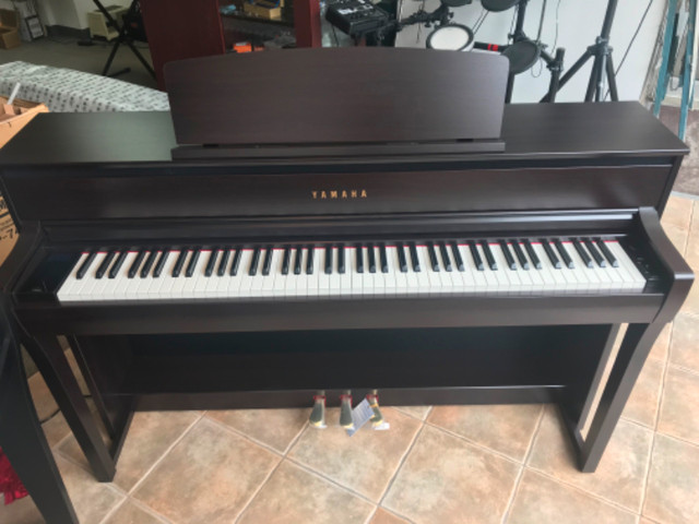 PIANO CLP775R dans Pianos et claviers  à Drummondville