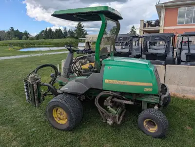 Very low, 1458 hours, John Deere 7500 PrecisionCut Fairway Mower. 100" cutting width with a Yanmar d...