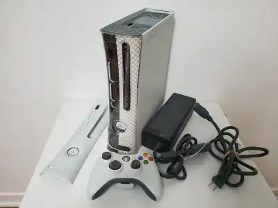Xbox 360 pour pièces avec cables *Open Tray issue* (NÉGO), View more