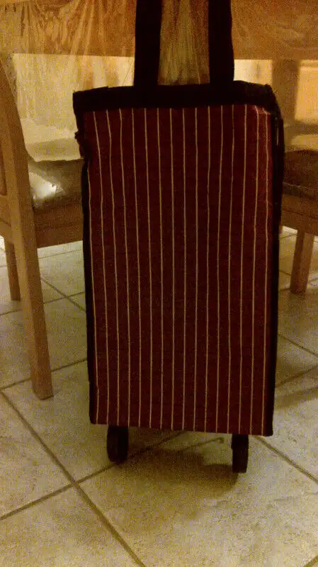 Valise, Suitcase in Hobbies & Crafts in Bathurst - Image 4