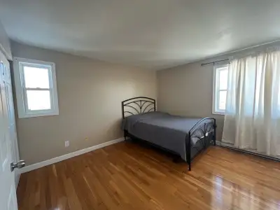 Short term furnished room available. All included! Message for further details.
