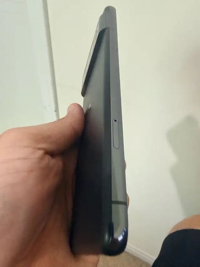Google Pixel 8 Pro in Cell Phones in Mississauga / Peel Region - Image 4