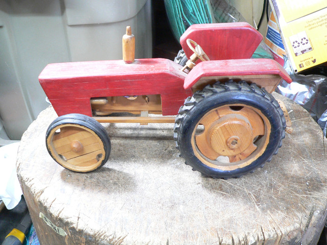 très beau tracteur vintage # 11934.1 dans Art et objets de collection  à Lanaudière
