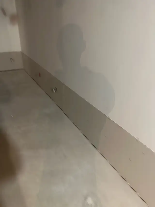 PLASTERER, GROUTER62863710962946123