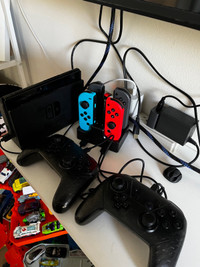 Nintendo Switch Lot with Games and Controllers 