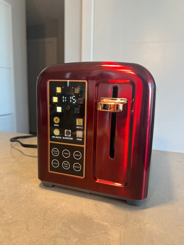 SEEDEEM 1.5" wide slots toaster in Toasters & Toaster Ovens in Edmonton