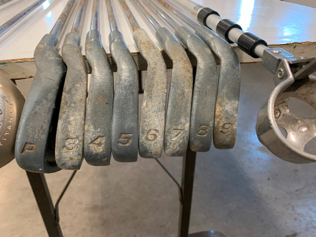 ens. de 12 Batons de golf Fairway titanium droitier pour homme dans Golf  à Saint-Jean-sur-Richelieu - Image 3