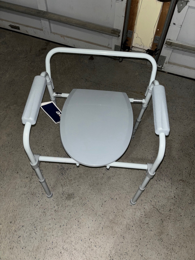 Bathroom toilet chair (Folding Steel Commode) in Chairs & Recliners in Hamilton