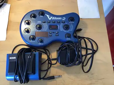 BEHRINGER BASS V-AMP 2, View more