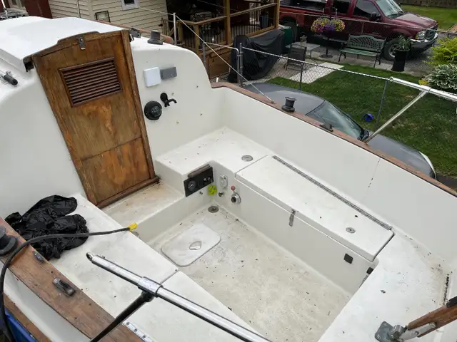 Bayfield 23/25 with heavy duty trailer in Sailboats in St. Catharines - Image 9