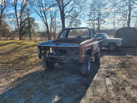 1981 up square body blazer  4wd rolling with axles 