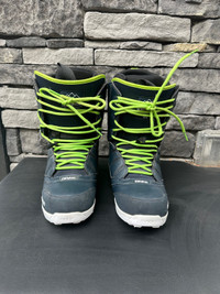 32 snowboard boots size 12