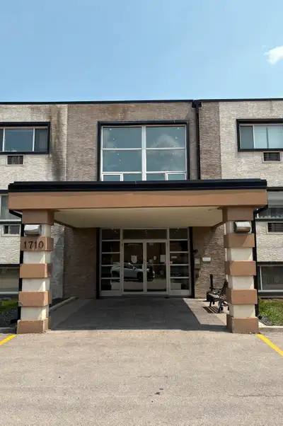2 BR, 1 BA condo for rent in River Heights