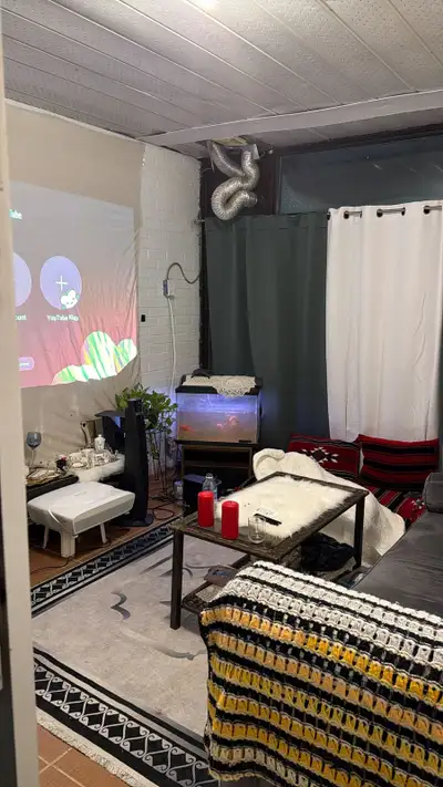 A spacious 2‑level duplex (2,000 sq ft) with 4 large bedrooms, a private terrace/den, a fully renova...