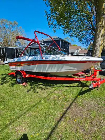 2006 Four Winns 180 Horizon 4.3L MerCruiser Wake Tower Bimini Top Extended Swim Platform with Ladder...